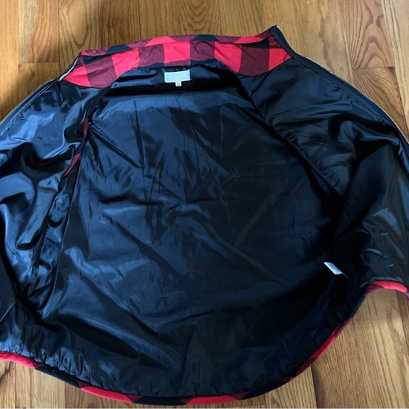 Mud Pie red & black quilted buffalo check vest, w/ gold front zipper.  Size L - Picture 2 of 7